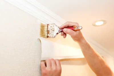 Pose de papier peint au Planquay — revêtements muraux et toiles de verre